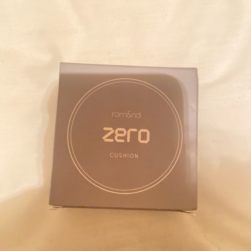 ROM&ND ZERO CUSHION